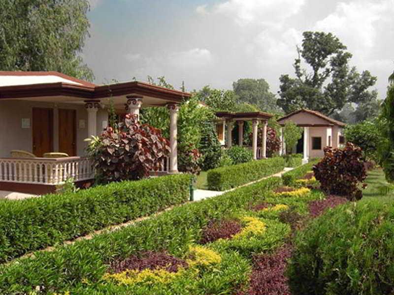 Tiger'S Den Resort Bandhavgarh National Park Екстериор снимка
