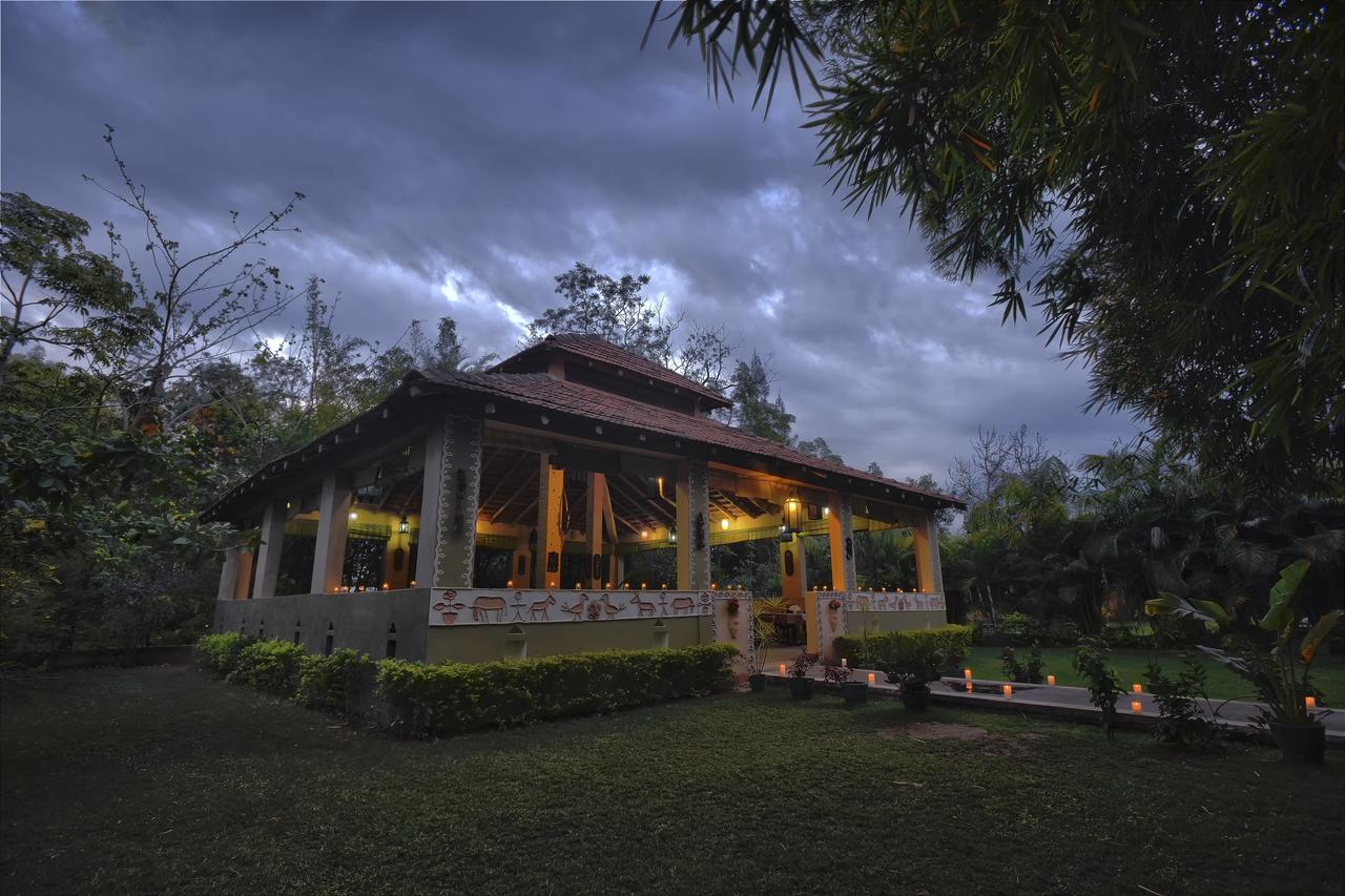 Tiger'S Den Resort Bandhavgarh National Park Екстериор снимка