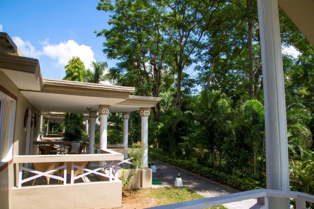 Tiger'S Den Resort Bandhavgarh National Park Екстериор снимка