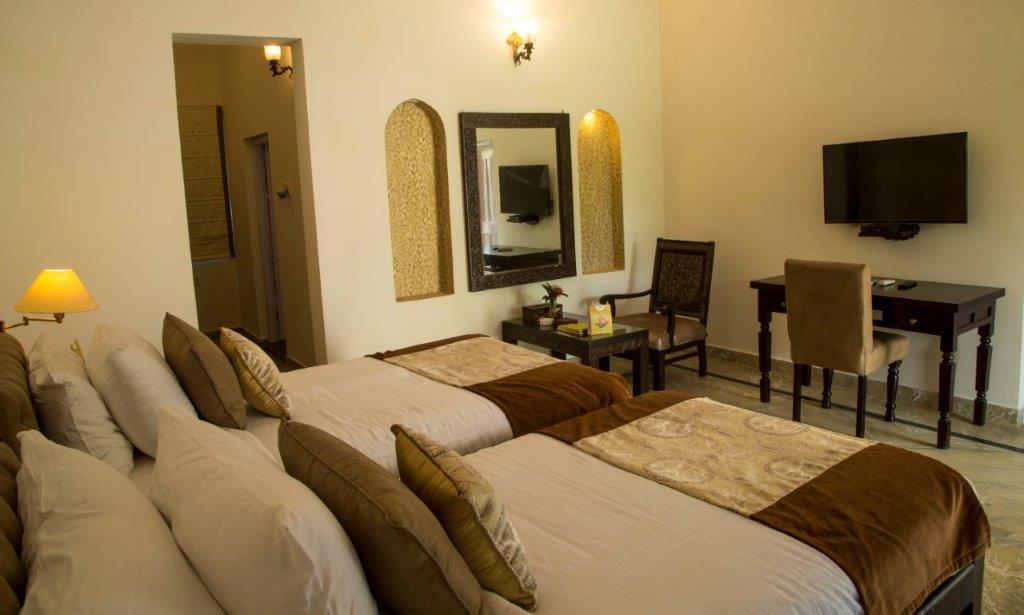 Tiger'S Den Resort Bandhavgarh National Park Екстериор снимка