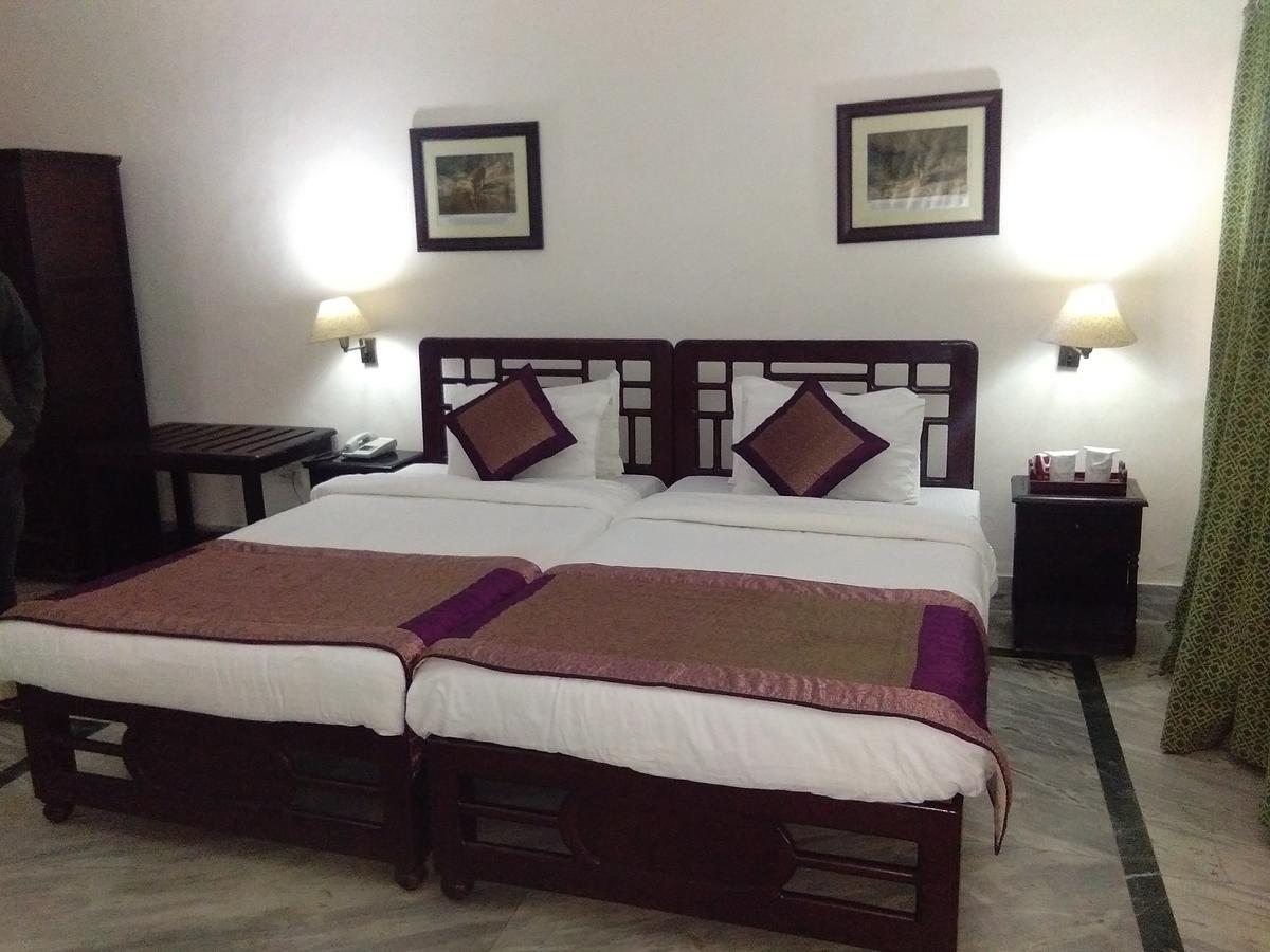 Tiger'S Den Resort Bandhavgarh National Park Стая снимка